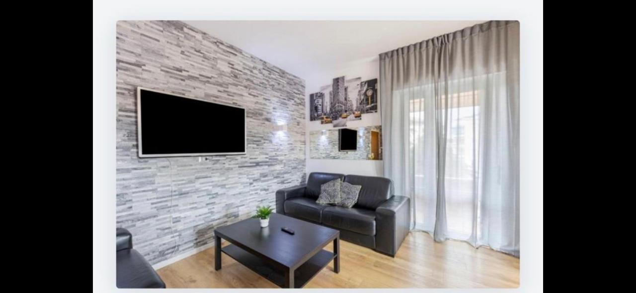 Queen East Verona Apartments Extérieur photo