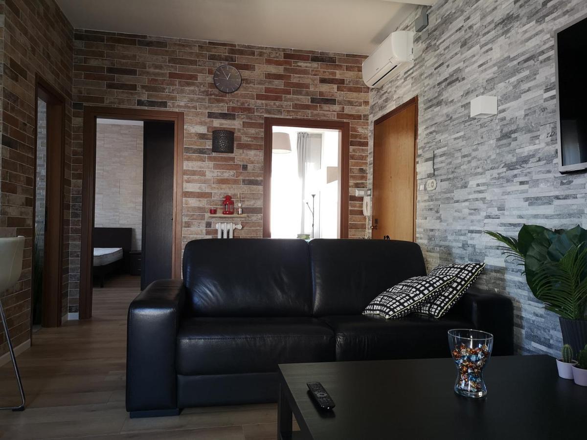 Queen East Verona Apartments Extérieur photo