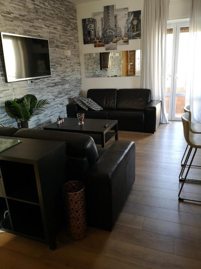 Queen East Verona Apartments Extérieur photo